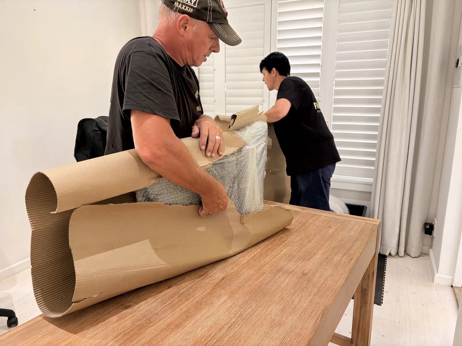 Securing a computer monitor with extra protection for the screen